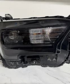 2024 2025 TOYOTA TACOMA TRD RIGHT PASSENGER SIDE HEADLIGHT LED OEM 81110-AK010