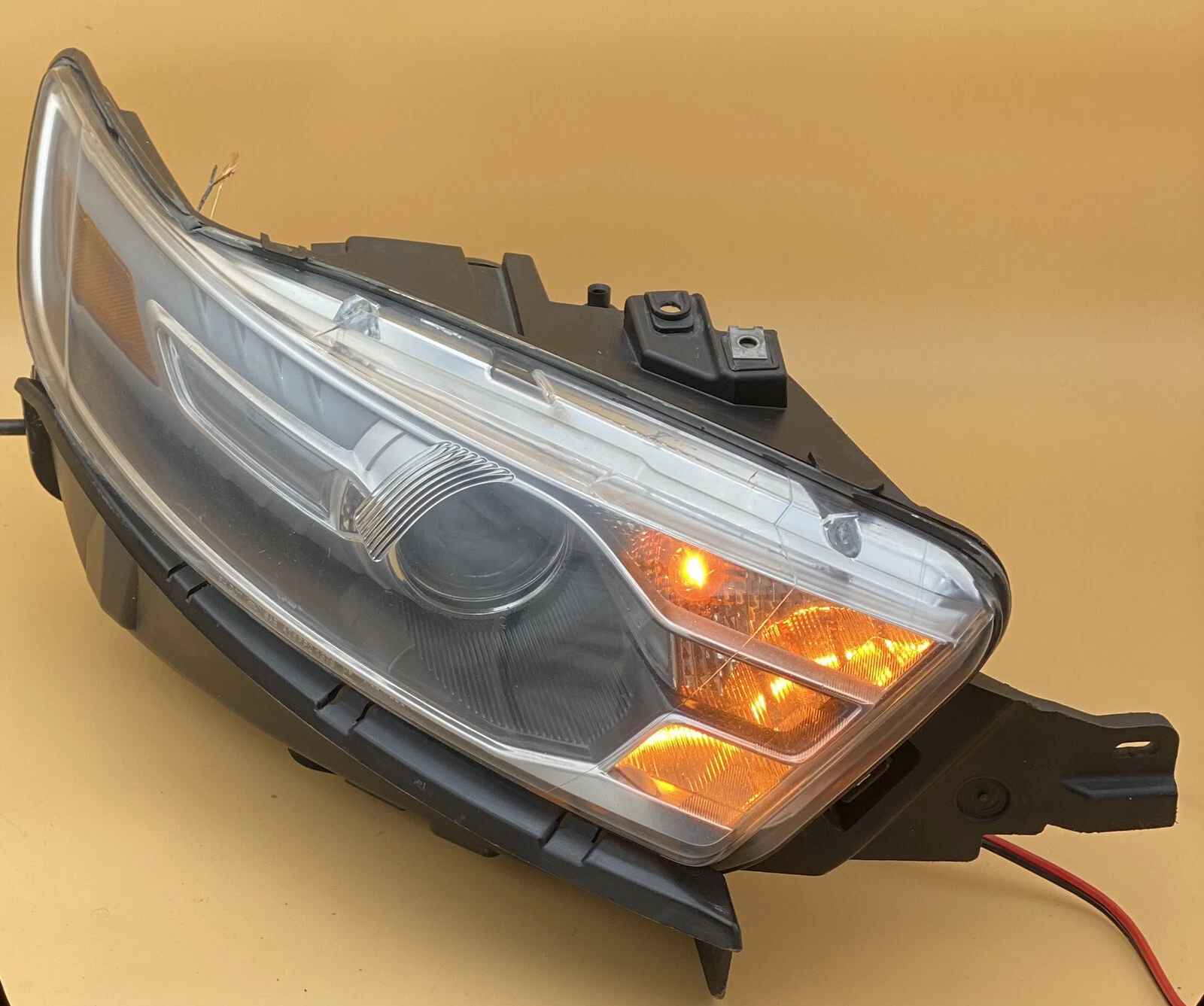 FORD TAURUS Headlight Head Lamp Light Right Passenger