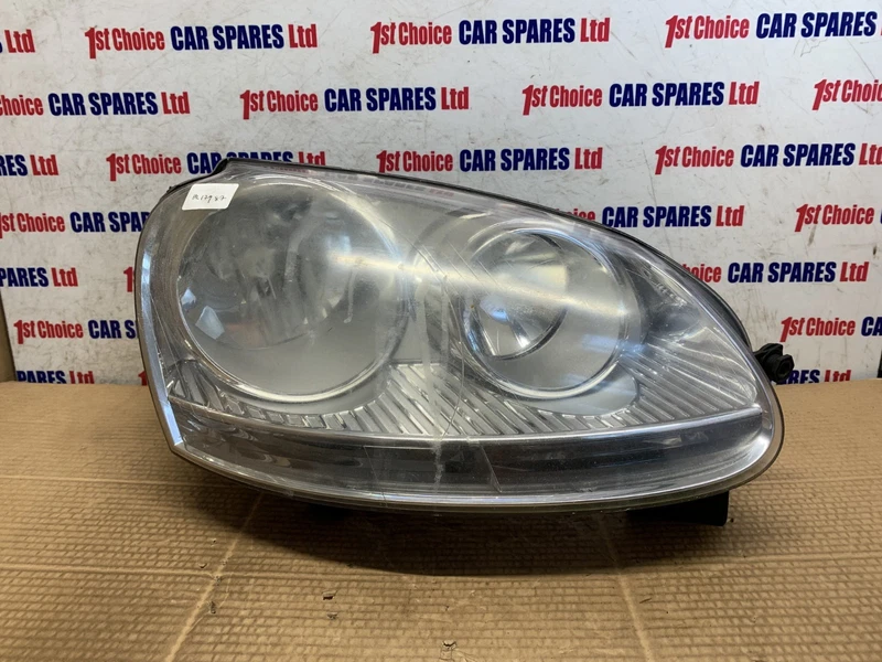 VOLKSWAGEN JETTA MK5 A5 2007 DRIVER SIDE CHROME INSERT HALOGEN HEAD LIGHT LAMP