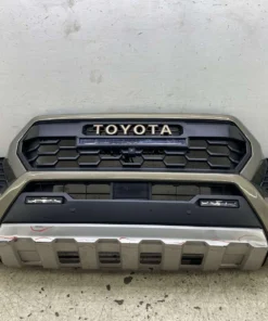 2024-2025 TOYOTA TACOMA OEM FRONT BUMPER COVER UNIT W ILLUMINATED GRILLE *SCUFF*